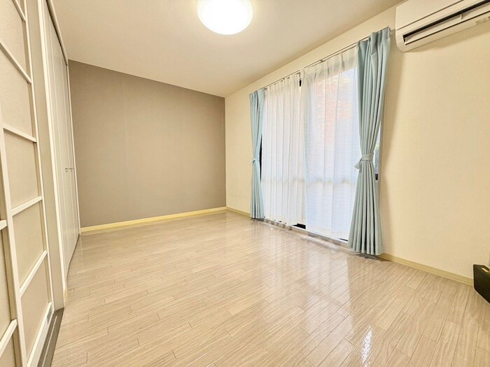 物件内観写真5　(居室)