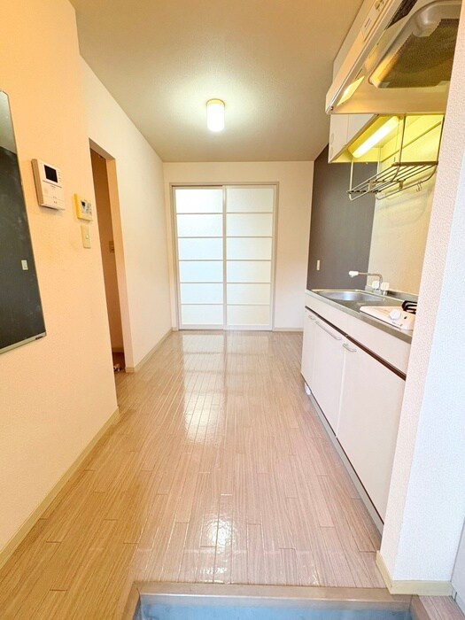 物件内観写真10　(廊下)