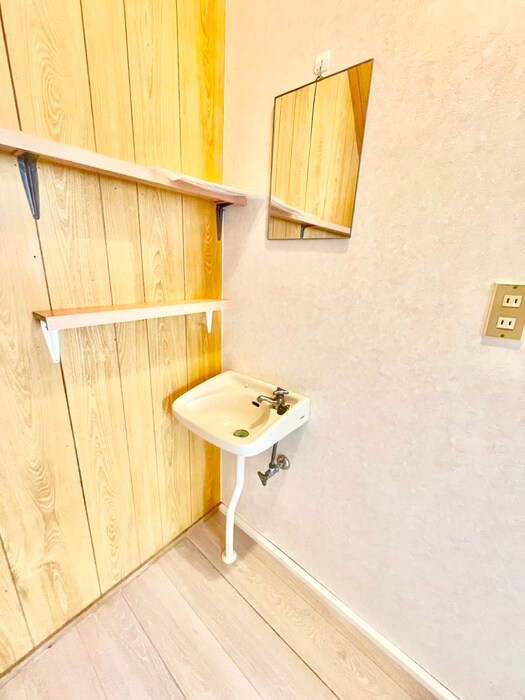 物件内観写真8　(洗面)
