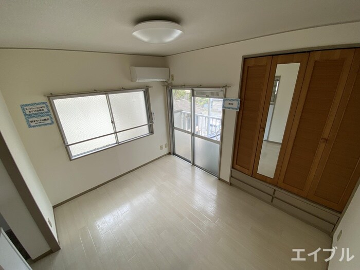 物件内観写真6　(居室)