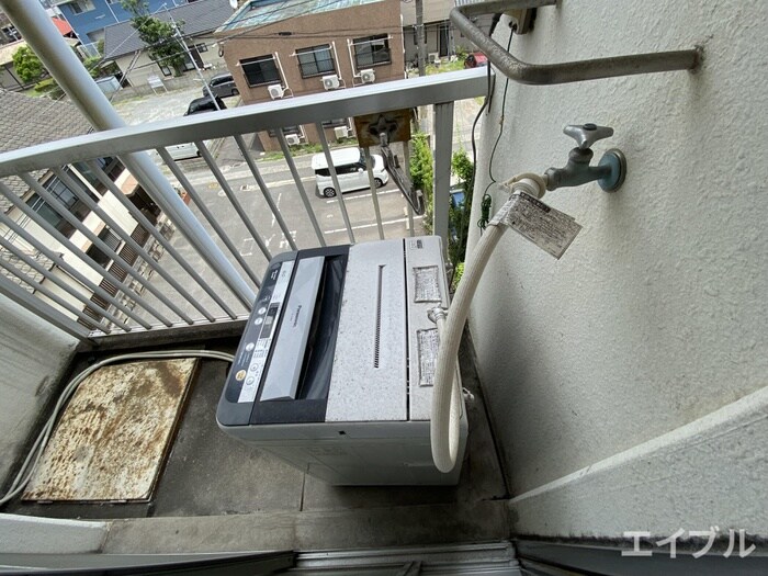 物件内観写真13　(洗濯機置場)