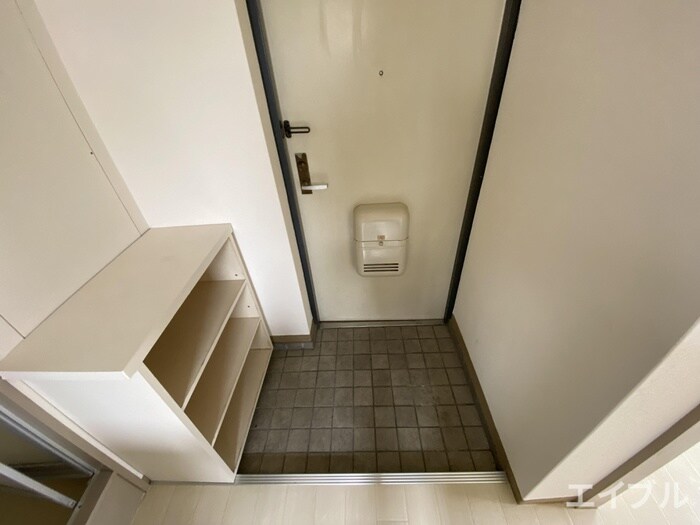 物件内観写真14　(玄関)