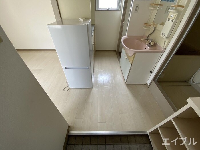 物件内観写真15　(廊下)