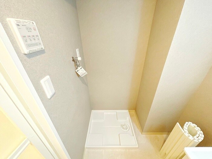 物件内観写真16　(洗濯機置場)