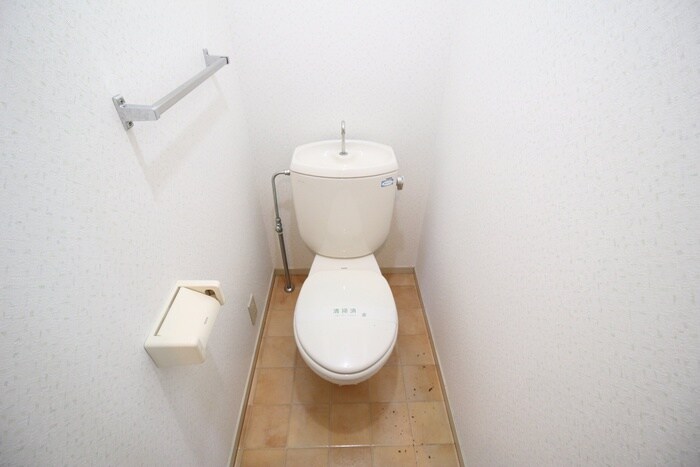 物件内観写真8　(トイレ)