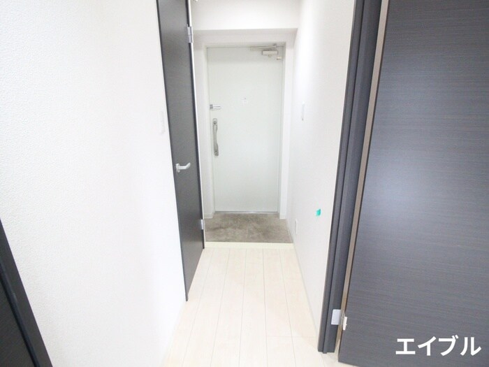 物件内観写真16　(玄関)