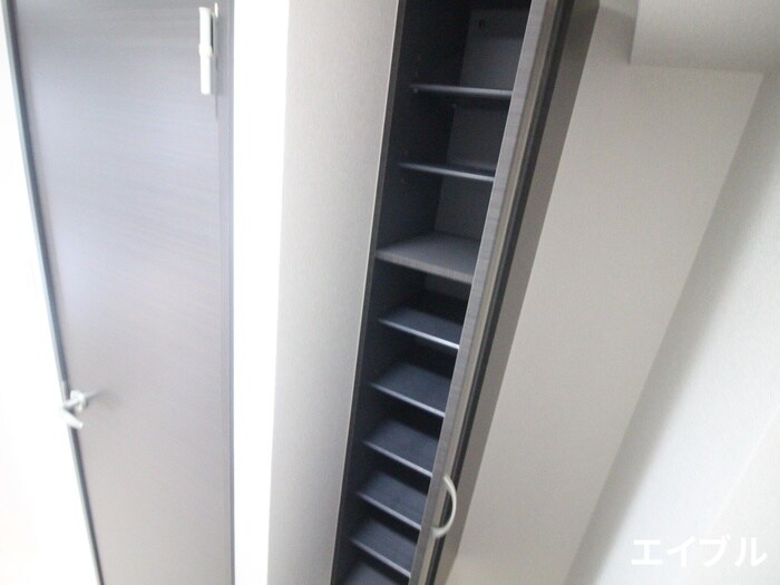 物件内観写真17　(靴箱)