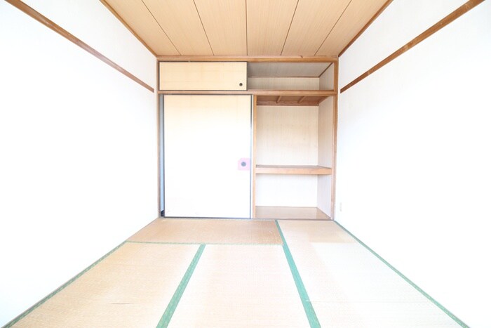 物件内観写真8　(居室)