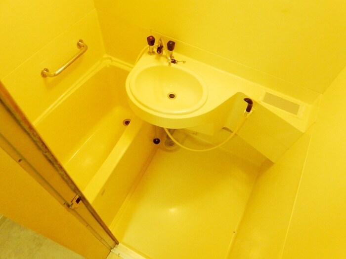 Ｊ－フィ－ルドのバス