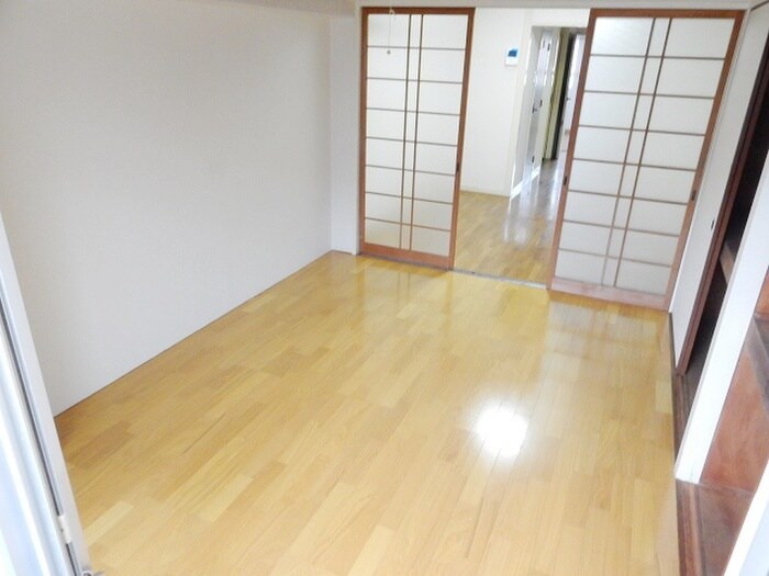 Ｊ－フィ－ルドの内観写真