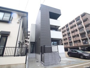 ファスティオン姪浜外観写真