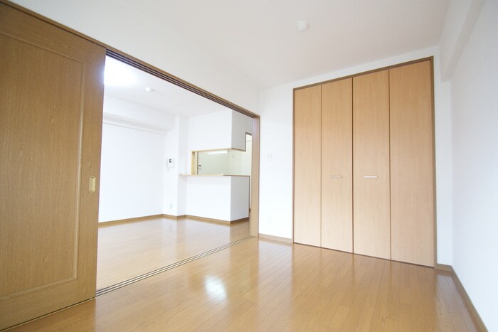 物件内観写真8　(居室)