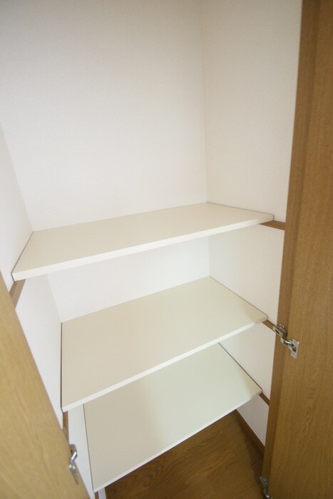 物件内観写真13　(収納)