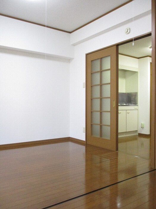 物件内観写真13　(廊下)