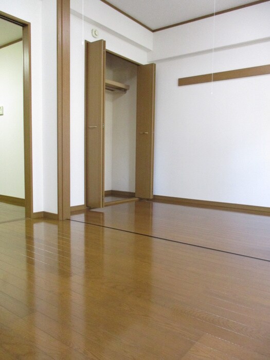 物件内観写真14　(居室)