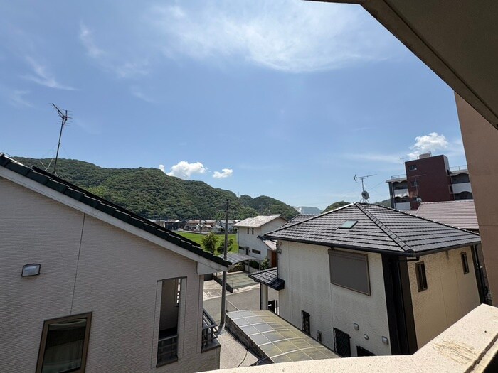 物件内観写真16　(室内からの展望)