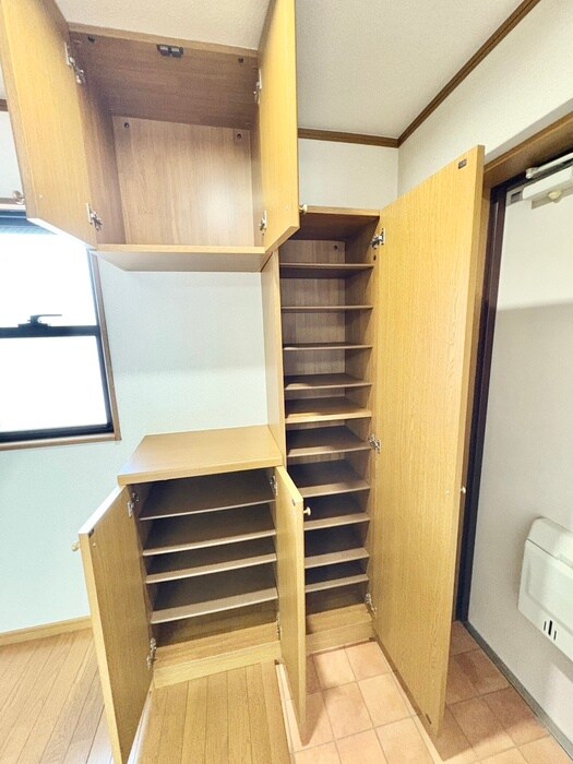 物件内観写真17　(靴箱)