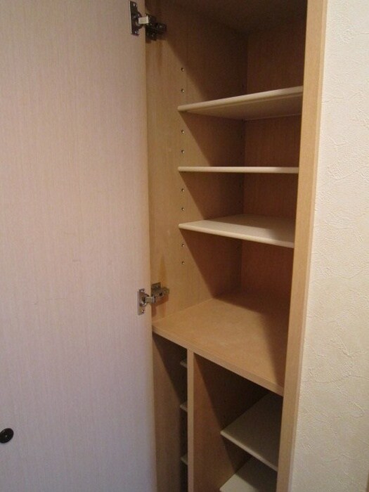 物件内観写真12　(靴箱)