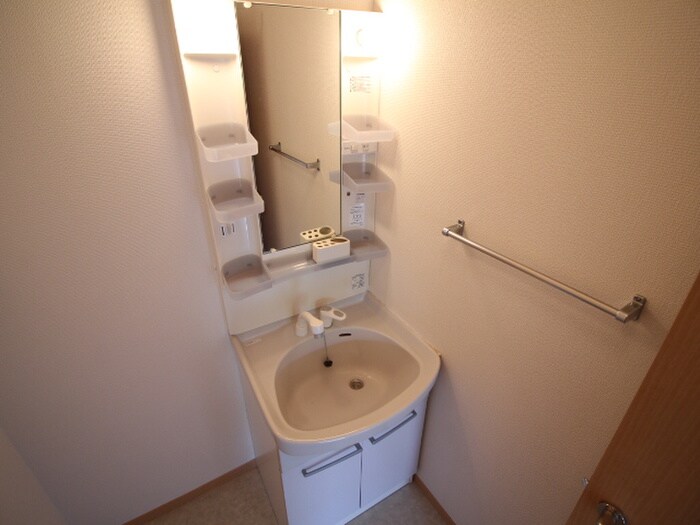 物件内観写真12　(洗面)