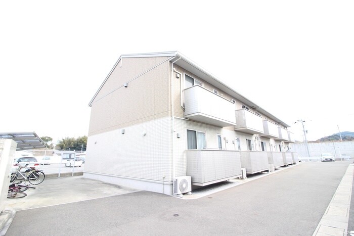 物件外観写真2　(外観写真)