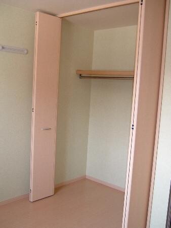 物件内観写真6　(収納)