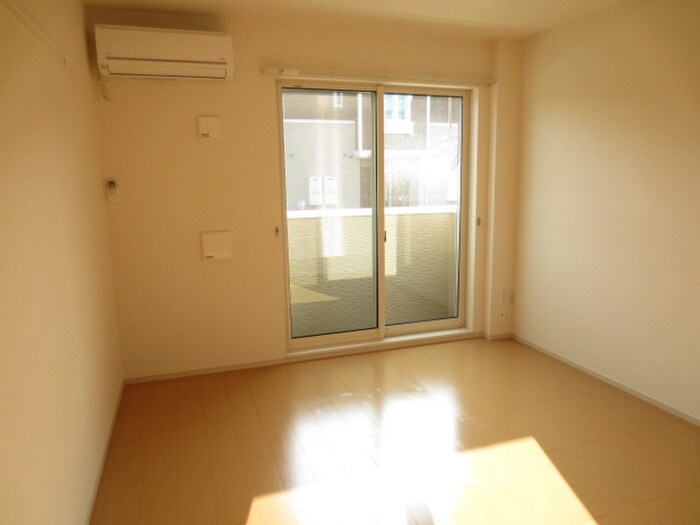 物件内観写真6　(居室)