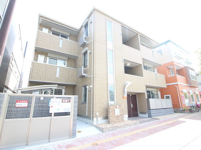 物件外観写真1　(外観写真)