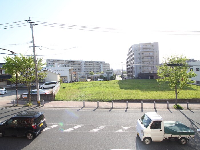 物件内観写真22　(室内からの展望)