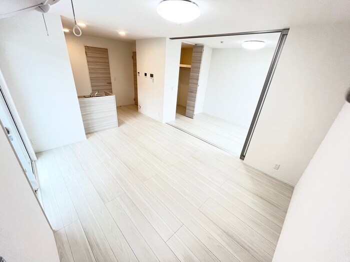 物件内観写真6　(居室)