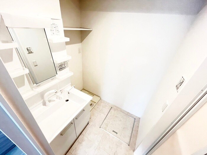 物件内観写真8　(洗面)