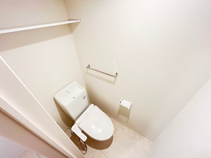 物件内観写真9　(トイレ)