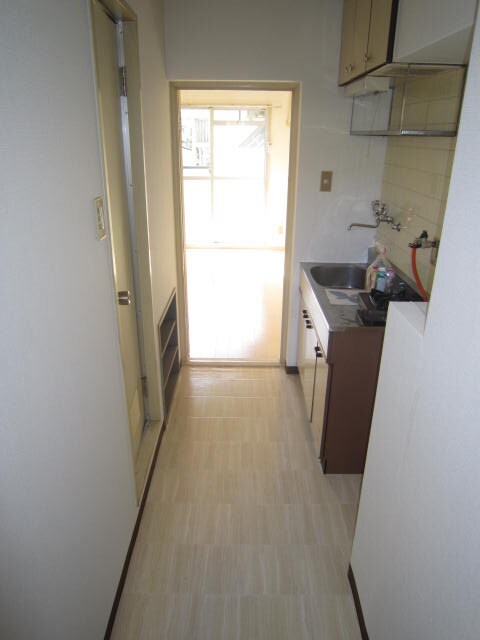 物件内観写真14　(廊下)