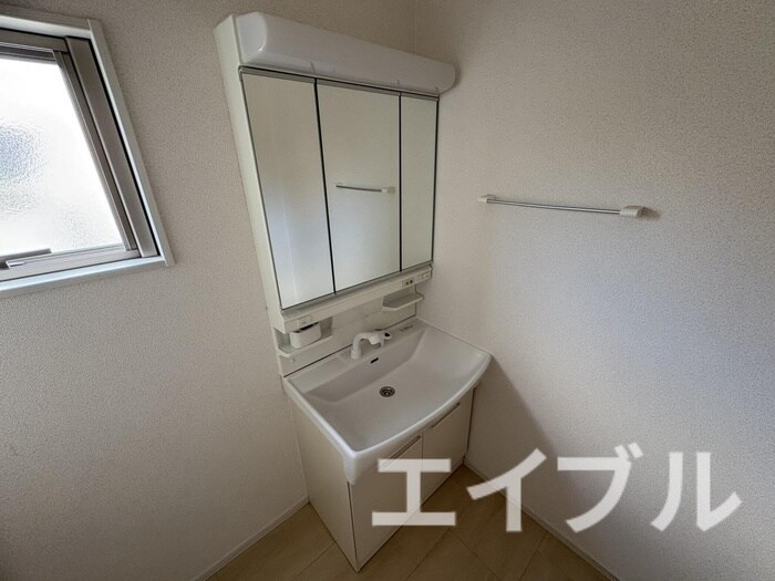 物件内観写真12　(洗面)