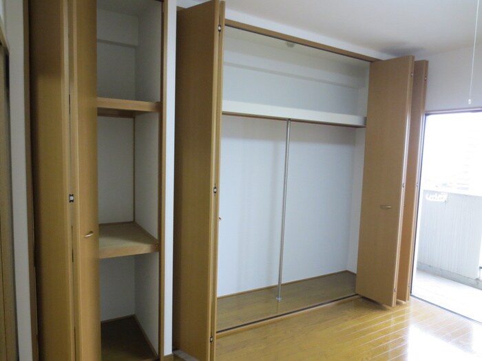 物件内観写真10　(収納)