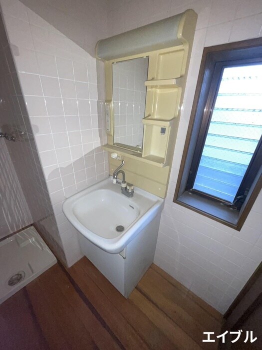 物件内観写真11　(洗面)