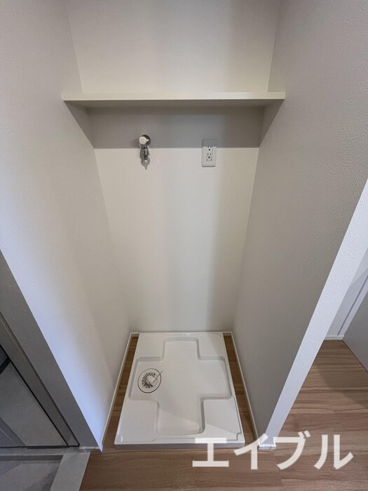 物件内観写真14　(洗濯機置場)