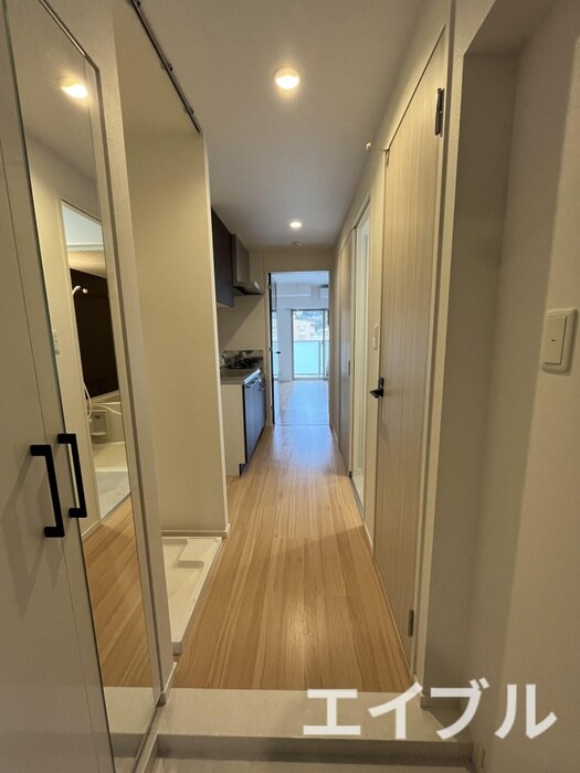 物件内観写真18　(廊下)