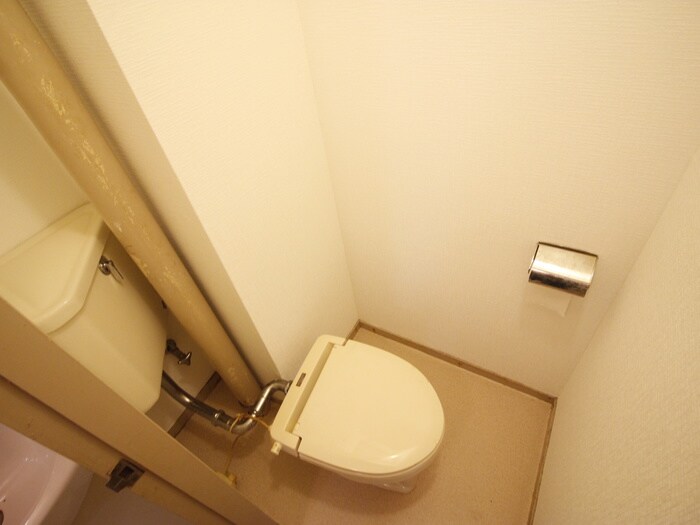 物件内観写真9　(トイレ)