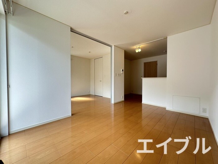 物件内観写真4　(居室)