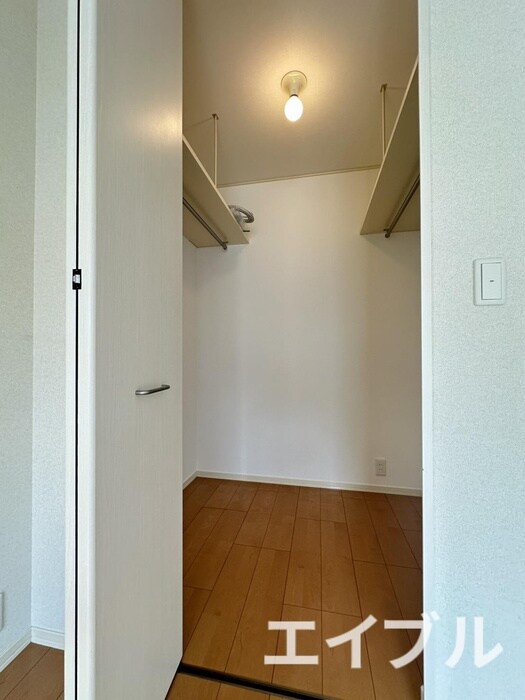 物件内観写真10　(収納)