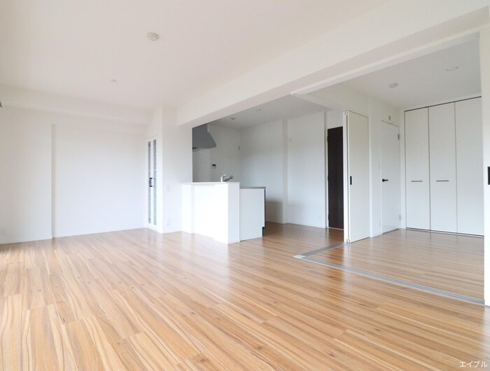 物件内観写真4　(居室)