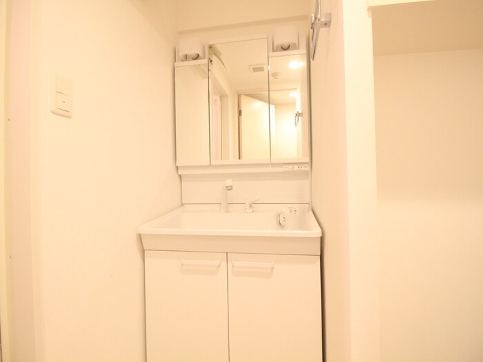 物件内観写真11　(洗面)