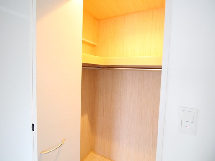 物件内観写真12　(収納)