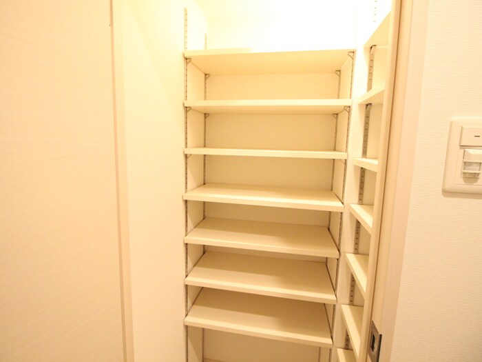 物件内観写真17　(靴箱)
