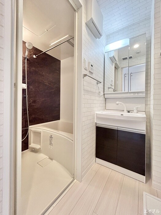 物件内観写真7　(洗面)