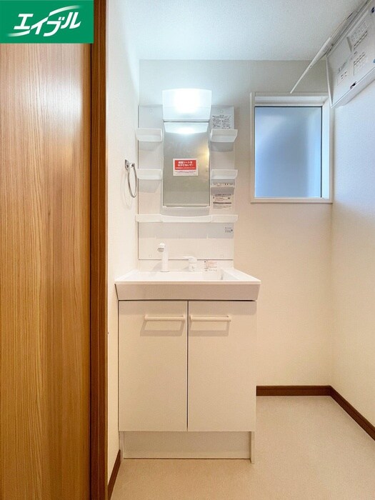 物件内観写真12　(洗面)