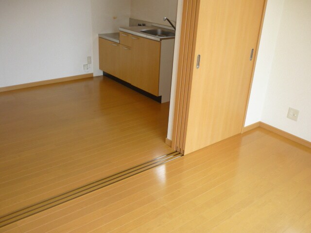 物件内観写真4　(内観写真)