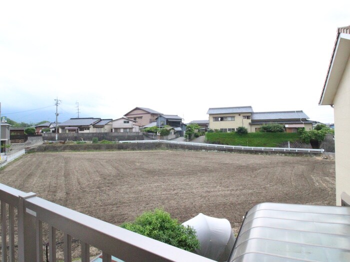 物件内観写真11　(室内からの展望)