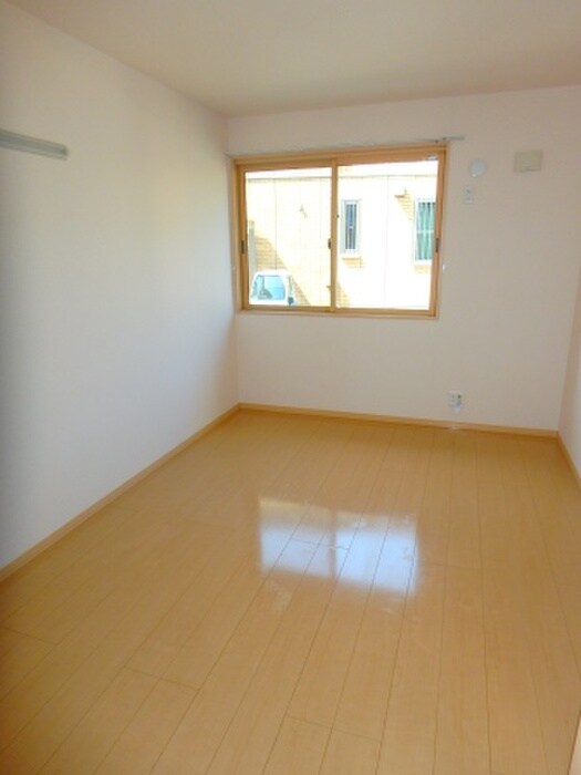 物件内観写真4　(居室)