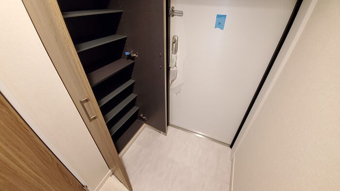 物件内観写真8　(靴箱)